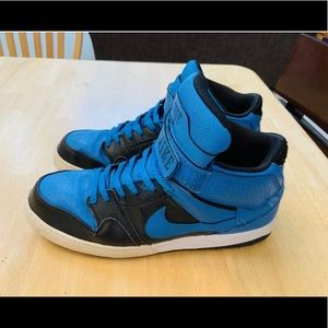 Nike Air Mogan Size 13 Rare- Discontinued Style.